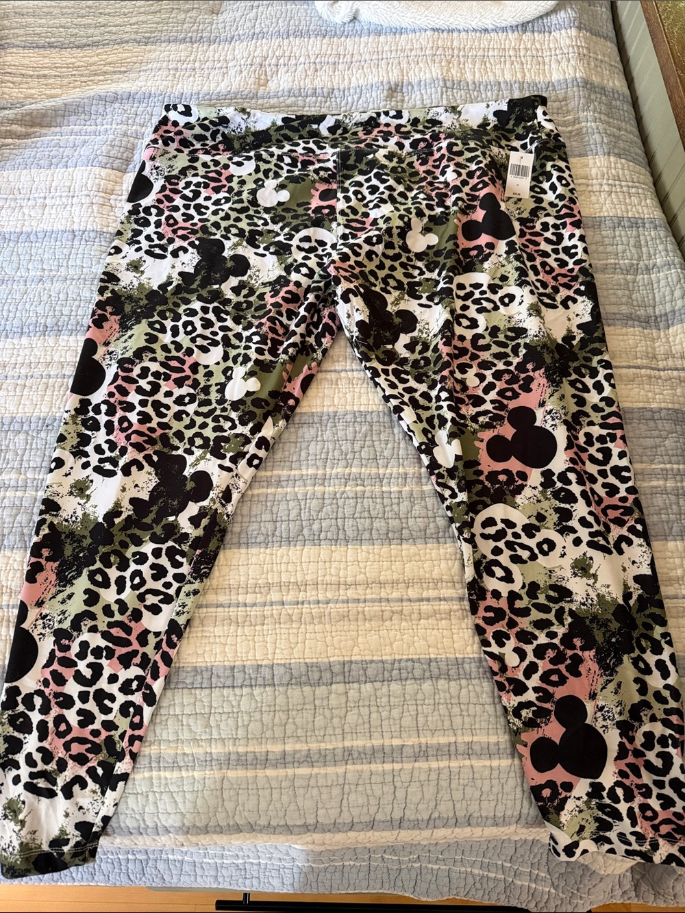 Disney Parks Wild About Disney Cheetah Print Leggings  New With Tags